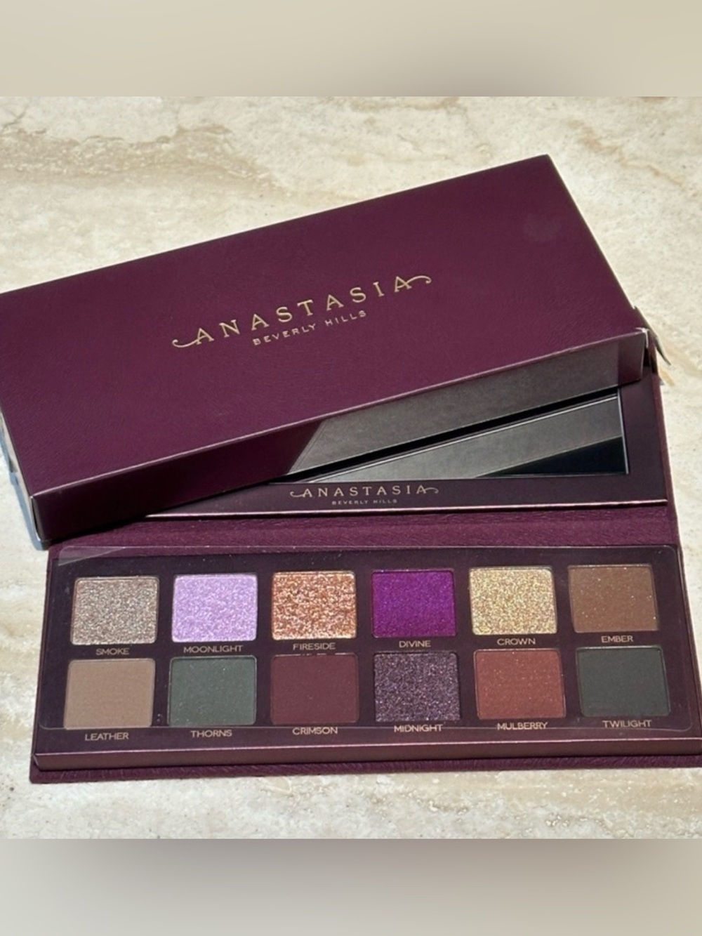 BNIB Anastasia Beverly Hills Fall
Romance Eyeshadow Palette
(Limited Edition)